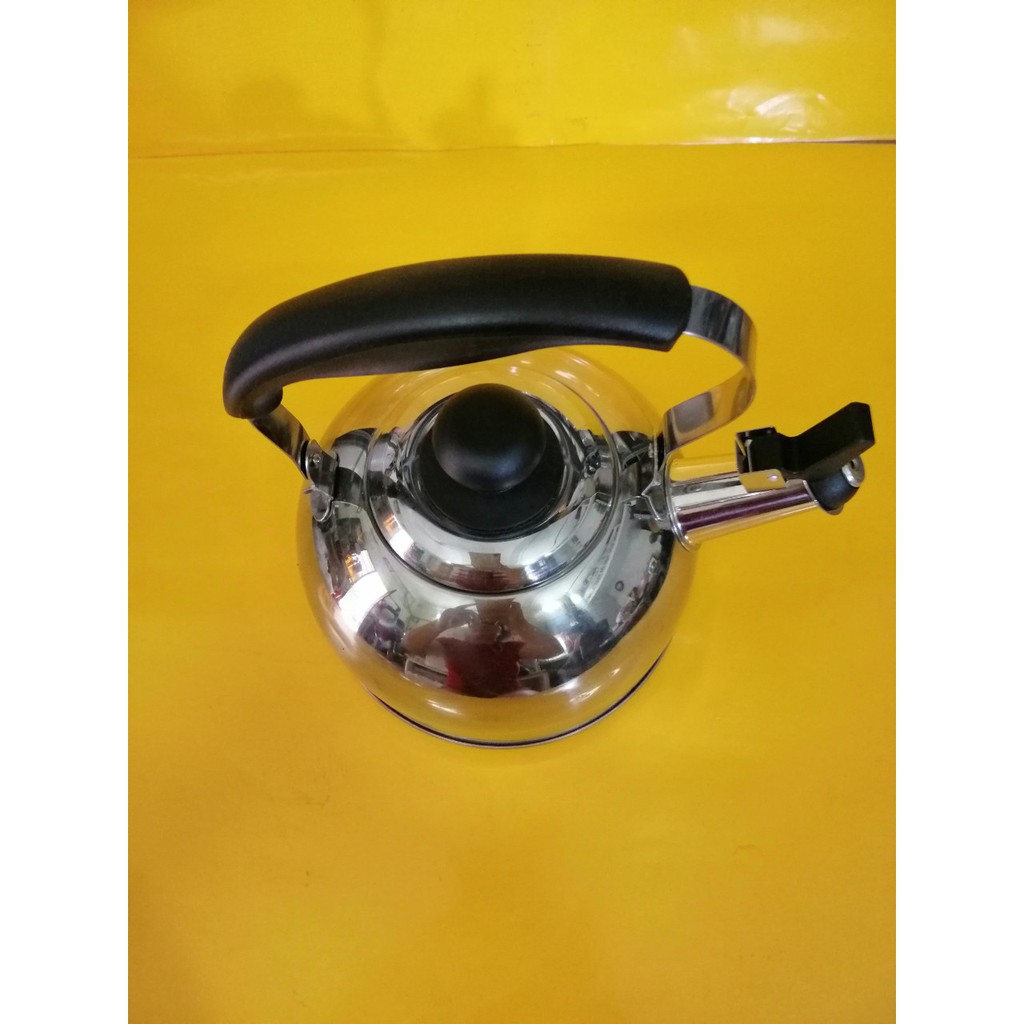 Ấm inox nội địa Nhật 2L (79), dùng được bếp từ