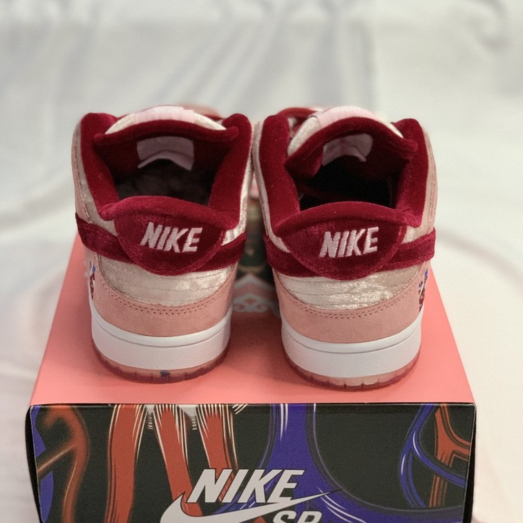 ✔️Giày SB Dunk Low Pro QS x Strange Love Hồng Fullbox Cao Cấp✔️