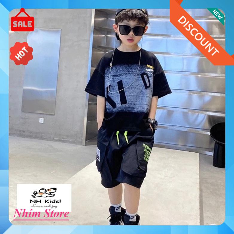 Bộ kids quần kaki túi hộp màu đen/trắng sành điệu.