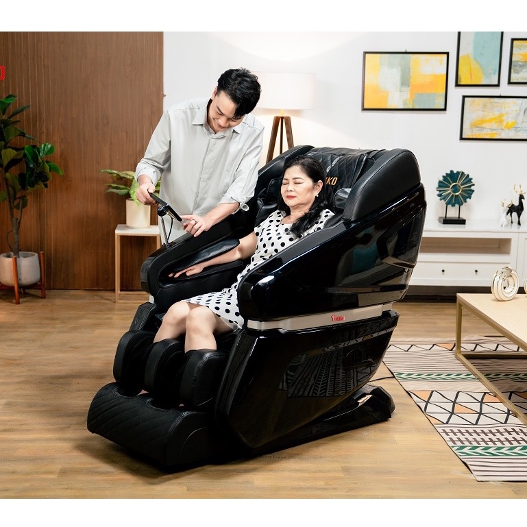 Ghế massage toàn thân Toshiko T65 bảo hành 6 năm công nghệ con lăn 4D và nhiệt hồng ngoại cao cấp