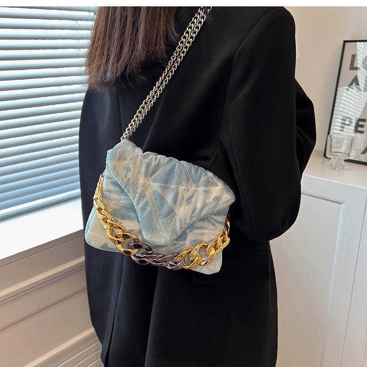 Túi Đeo Chéo Vai Vải Denim Phối Dây Xích Thời Trang Dành Cho Nữ