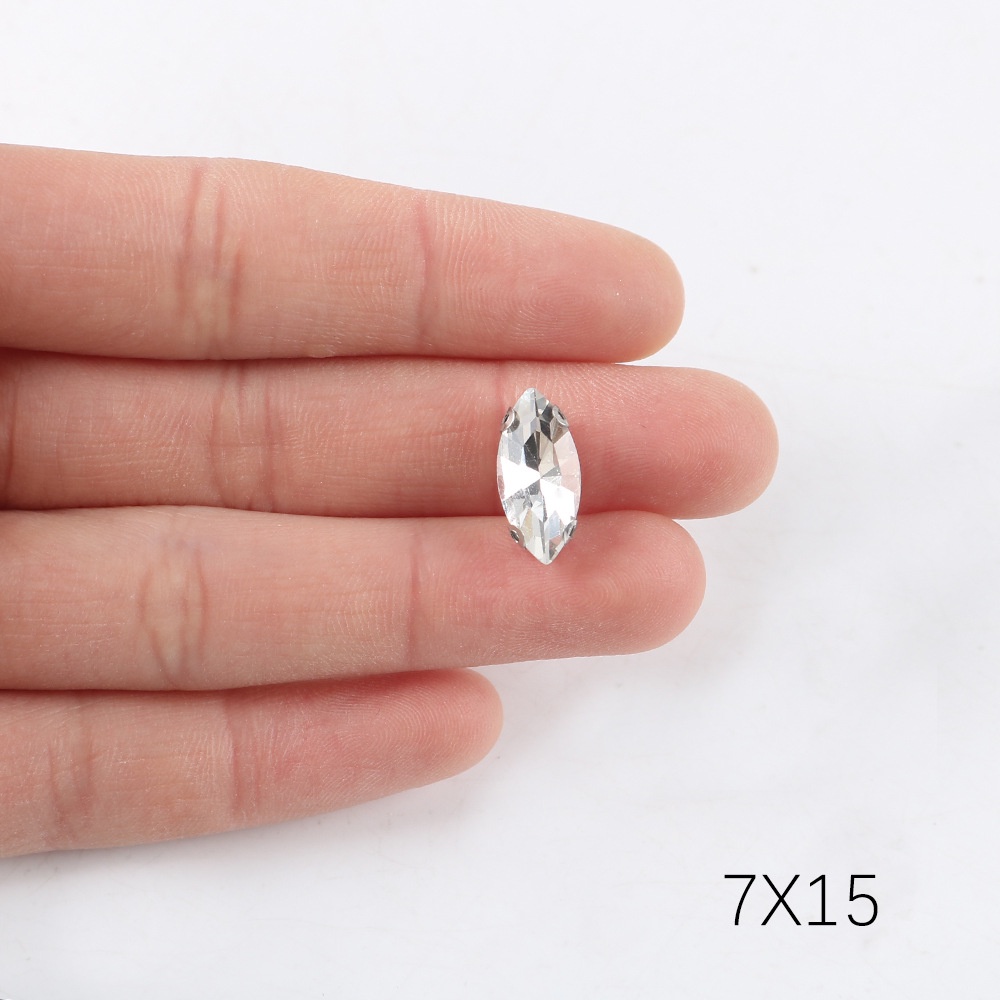 Hạt Đá Pha Lê Giả Kim Cương 4 Lỗ May Vá Thủ Công