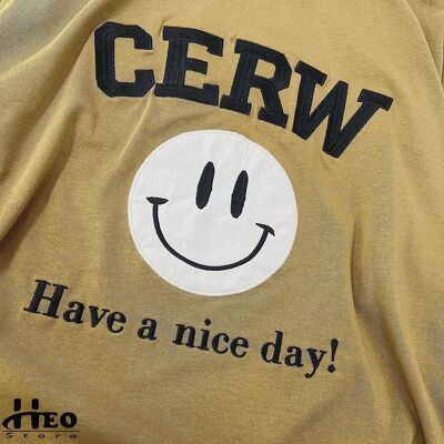 Áo thun nữ crew mặt cười vàng rêu