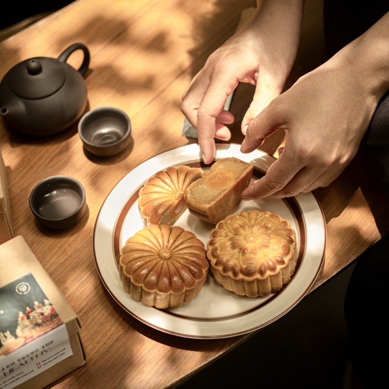 Bánh Trung Thu Nguyên Cám Healthy By Tuna ( lướt sang phải để đọc thông tin bảo quản)