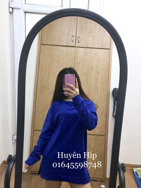 Áo pull trơn bo tay xẻ vạt video thật và ảnh thật mình tự mặc chèn tên | BigBuy360 - bigbuy360.vn