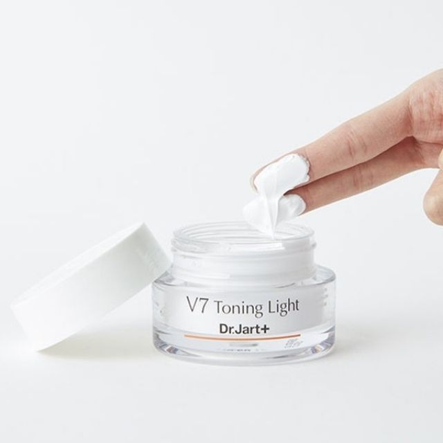 KEM DƯỠNG TRẮNG TÁI TẠO DA MỜ THÂM NÁM V7 TONING LIGHT DR JART+