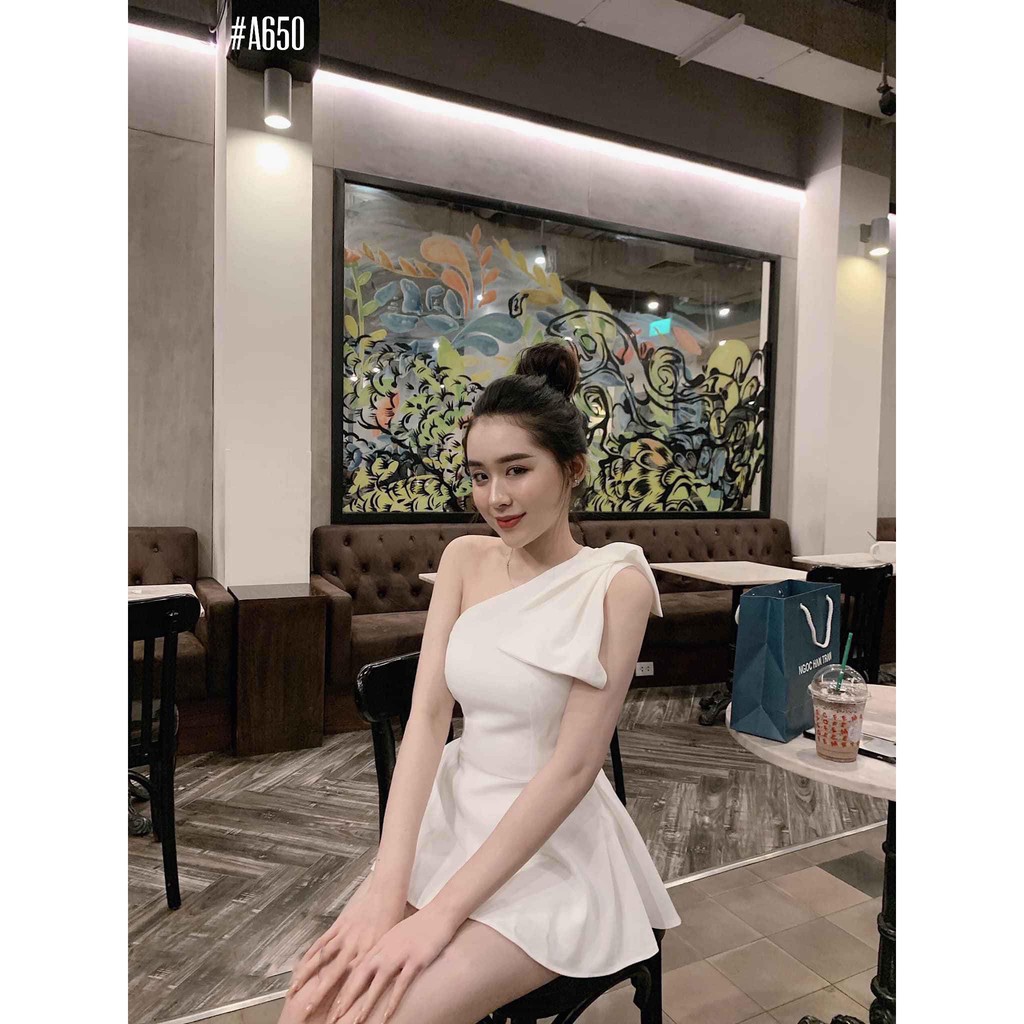 Set lệch vai áo quần nữ vải cotton sang xịn phong cách | BigBuy360 - bigbuy360.vn