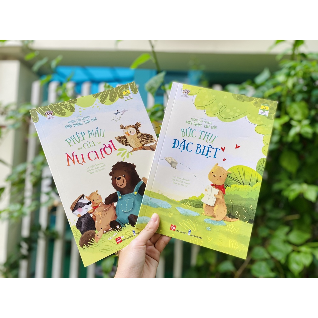 Sách Combo 2  Cuốn Những câu chuyện nuôi dưỡng tâm hồn - Phép mầu của nụ cười + Bức thư đặc biệt - Đinh Tị