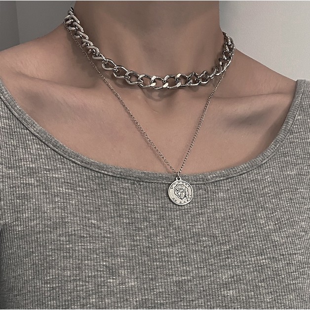 Retro Portrait Exaggerated Thick Chain Necklace Hip Hop Short Clavicle Chain