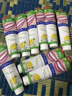 Kem đánh răng siêu trắng SPARKLE Thái Lan