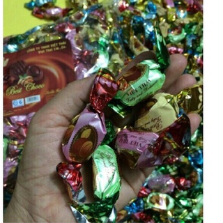 Kẹo Sôcôla hạnh nhân Việt Thái
