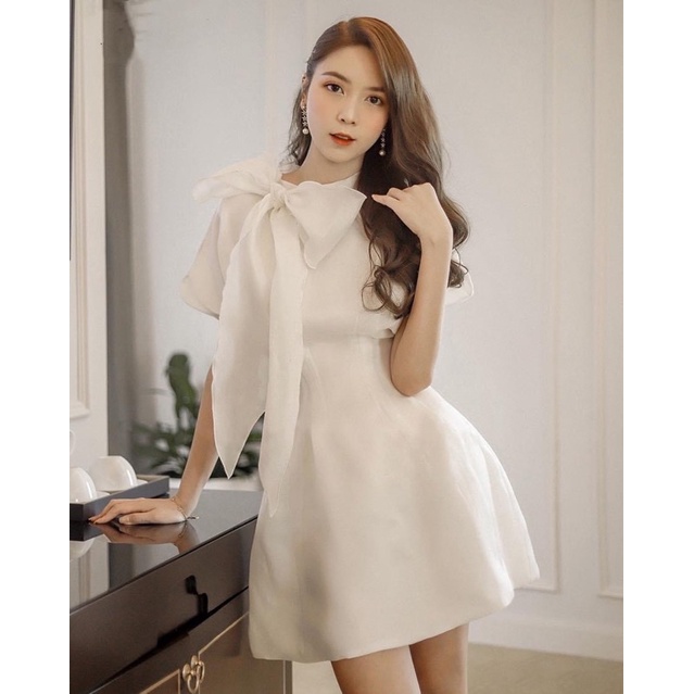 Đầm Dạo Phố Cổ Tròn Nơ Cổ - D0195