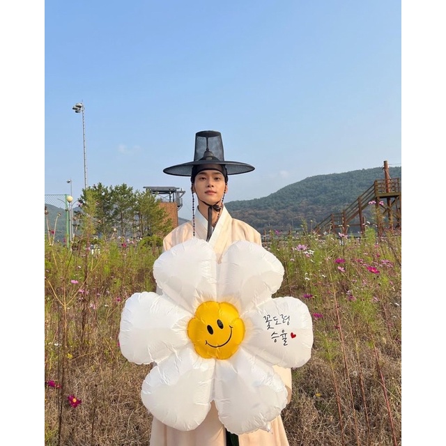 bong bóng hình hoa cúc trang trí sinh nhật hàn quốc cho bé