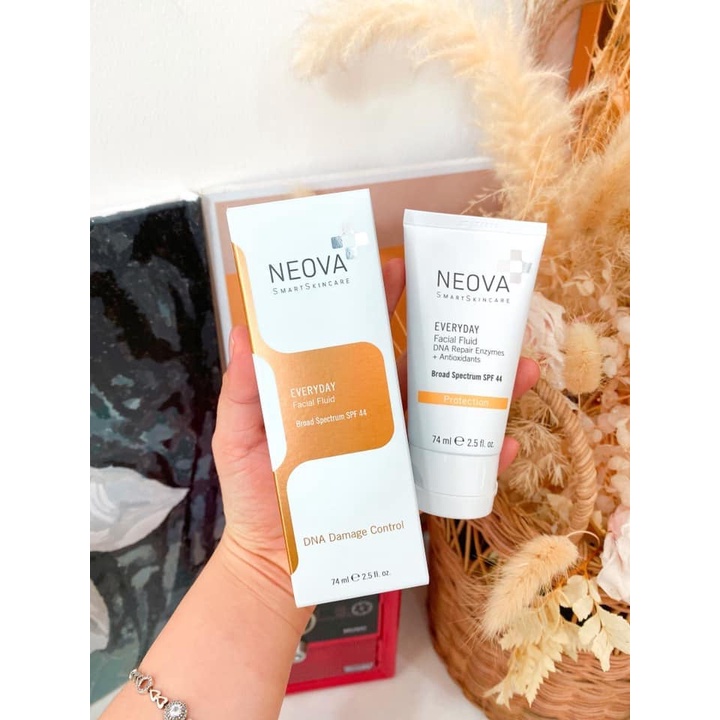 KEM CHỐNG NẮNG NEOVA DNA DAMAGE CONTROL EVERYDAY SPF44 74ML CHÍNH HÃNG - 11628