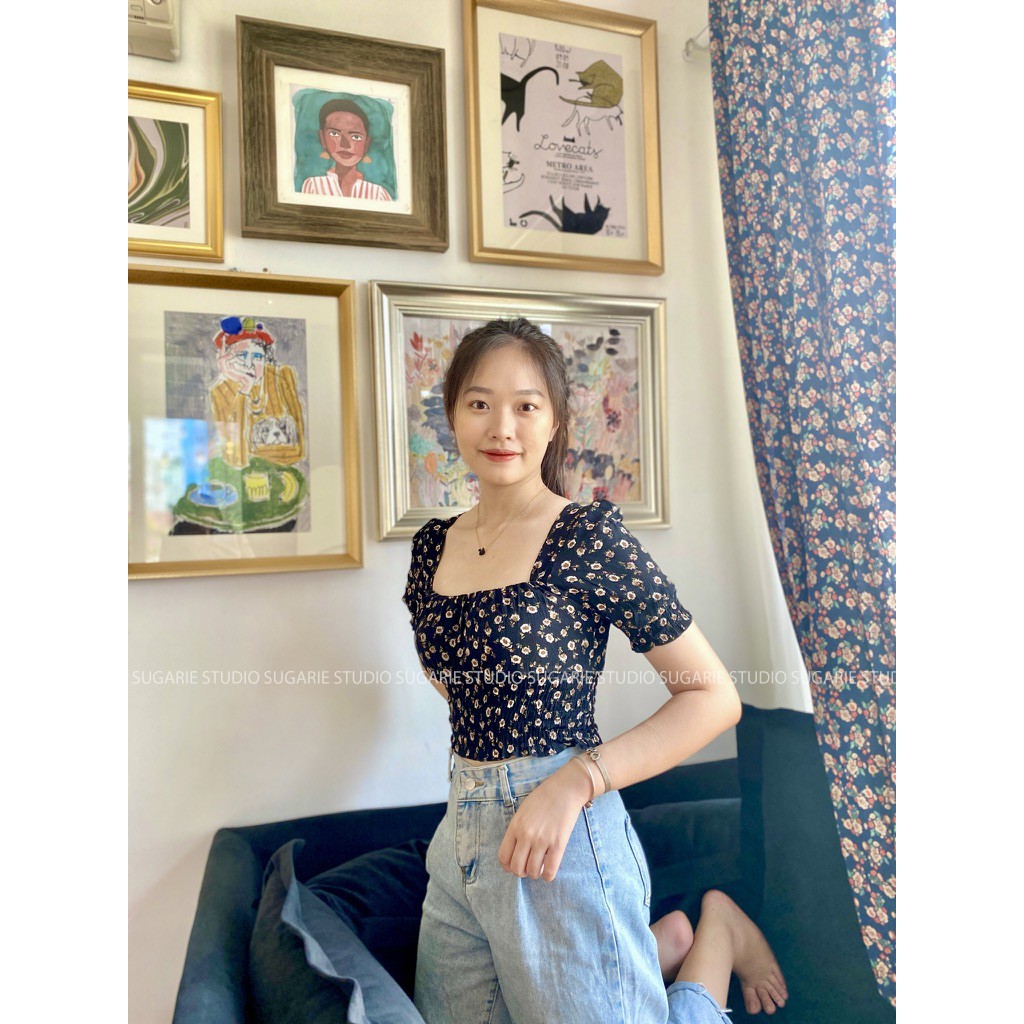 Áo ngắn tay croptop cổ vuông hoạ tiết hoa nhí SUGARIE (ảnh thật) | BigBuy360 - bigbuy360.vn