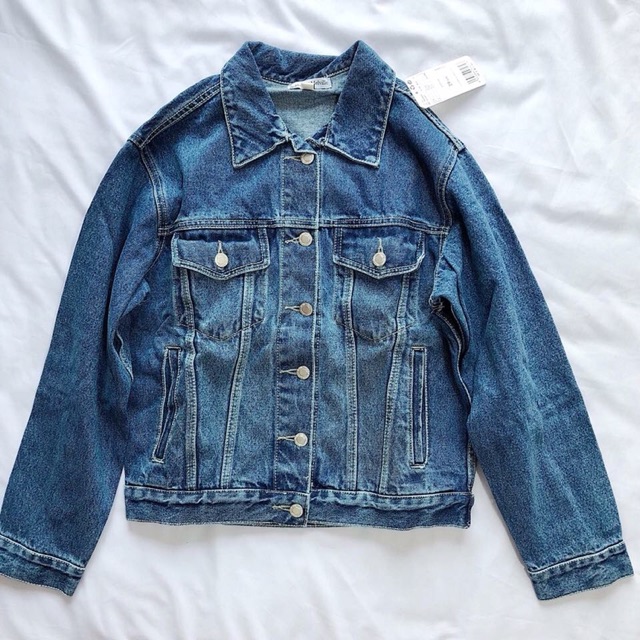 Áo khoác jeans hiệu Brandy