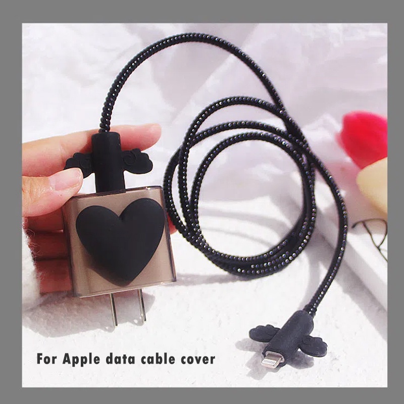 Vỏ Bọc Bảo Vệ Hộp Sạc Tai Nghe iPhone 18W 20W Màu Đen Bằng TPU Mềm