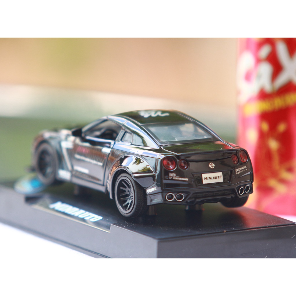 Xe mô hình tĩnh Nissan GTR hợp kim, Đồ chơi cao cấp X_BOX tỷ lệ 1:32
