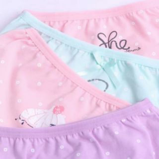 Set đôi quần chip đùi bé gái