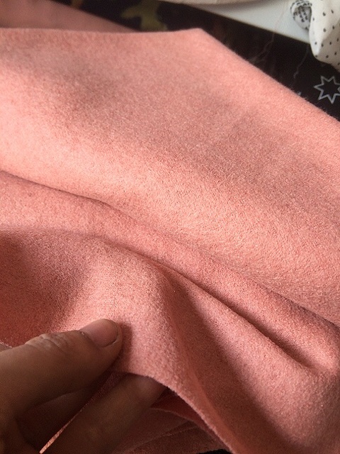 Vải dạ 1m50X1m50 màu bất kỳ. 100k nhé.