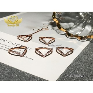 Nhẫn TiTan Nữ Chữ V đính đá