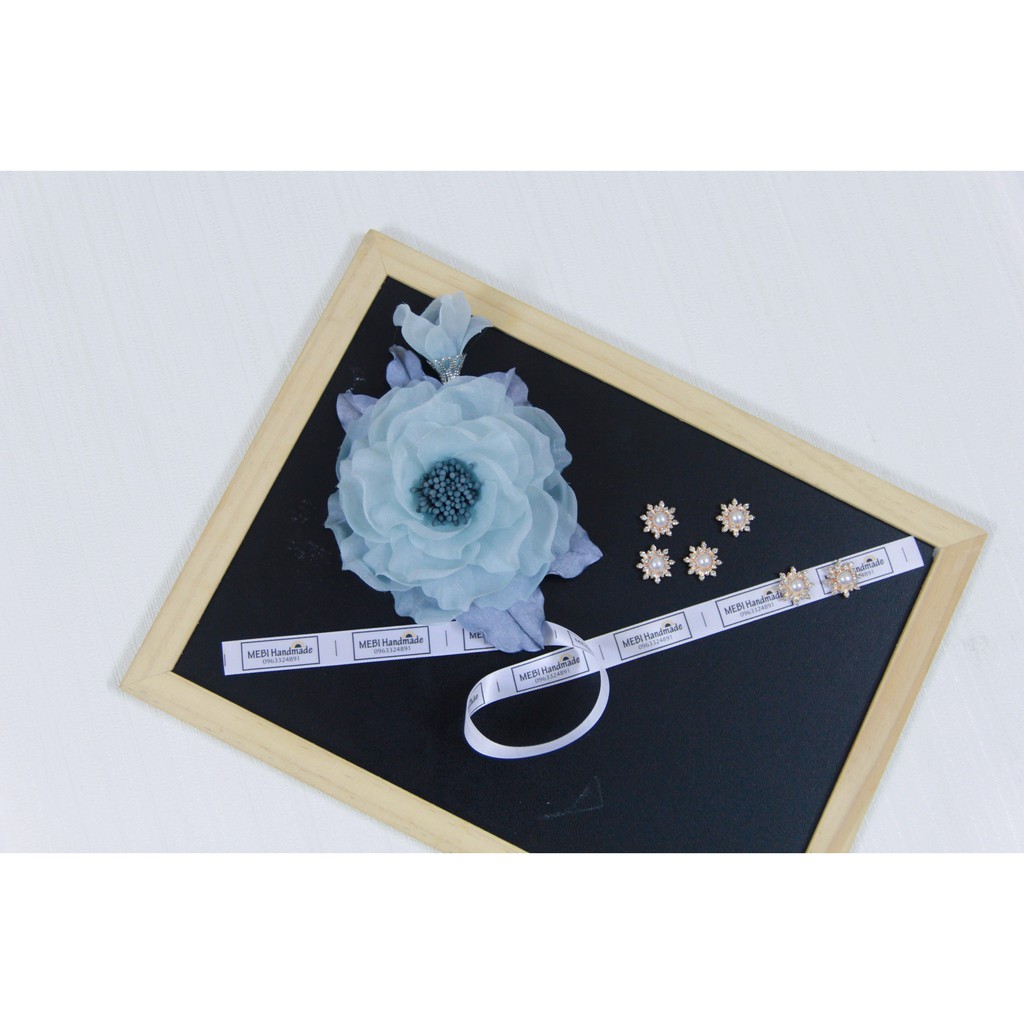 (ảnh thật 100%) Hoa cài áo handmade mẫu hoa mẫu đơn vải voan 1 nụ màu xanh dương (sz 13.5-14cm)