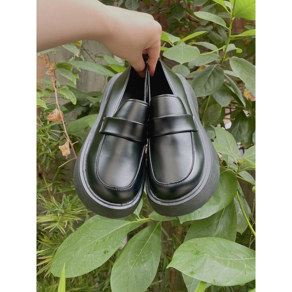 Giày ulzzang đế bằng mũi tròn mã 131