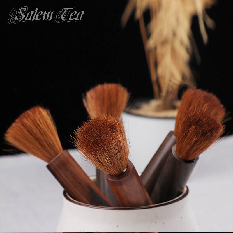 CHỔI QUÉT ẤM TRÀ CÁN GỖ LÔNG TỰ NHIÊN