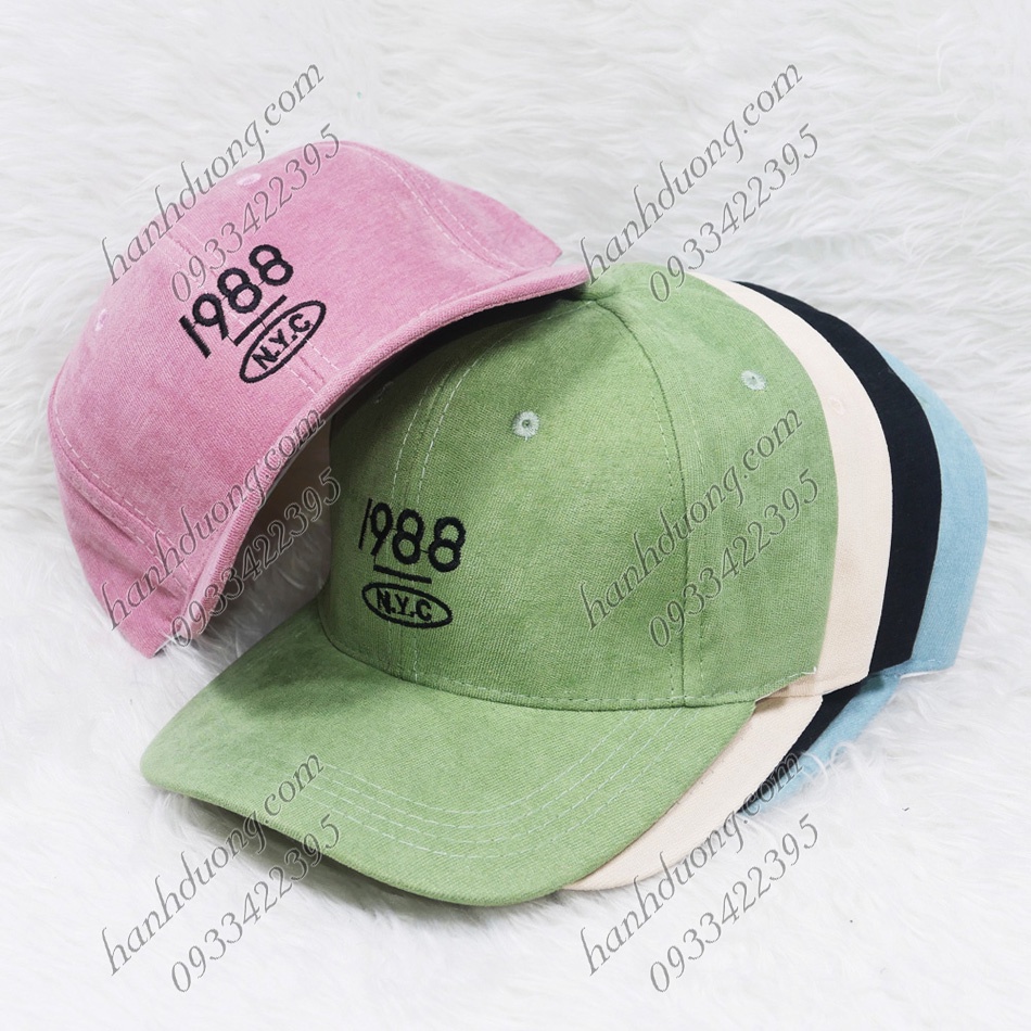 Mũ kết nhung sớ nhuyễn thêu số 1988 NYC phù hợp cho cả nam và nữ