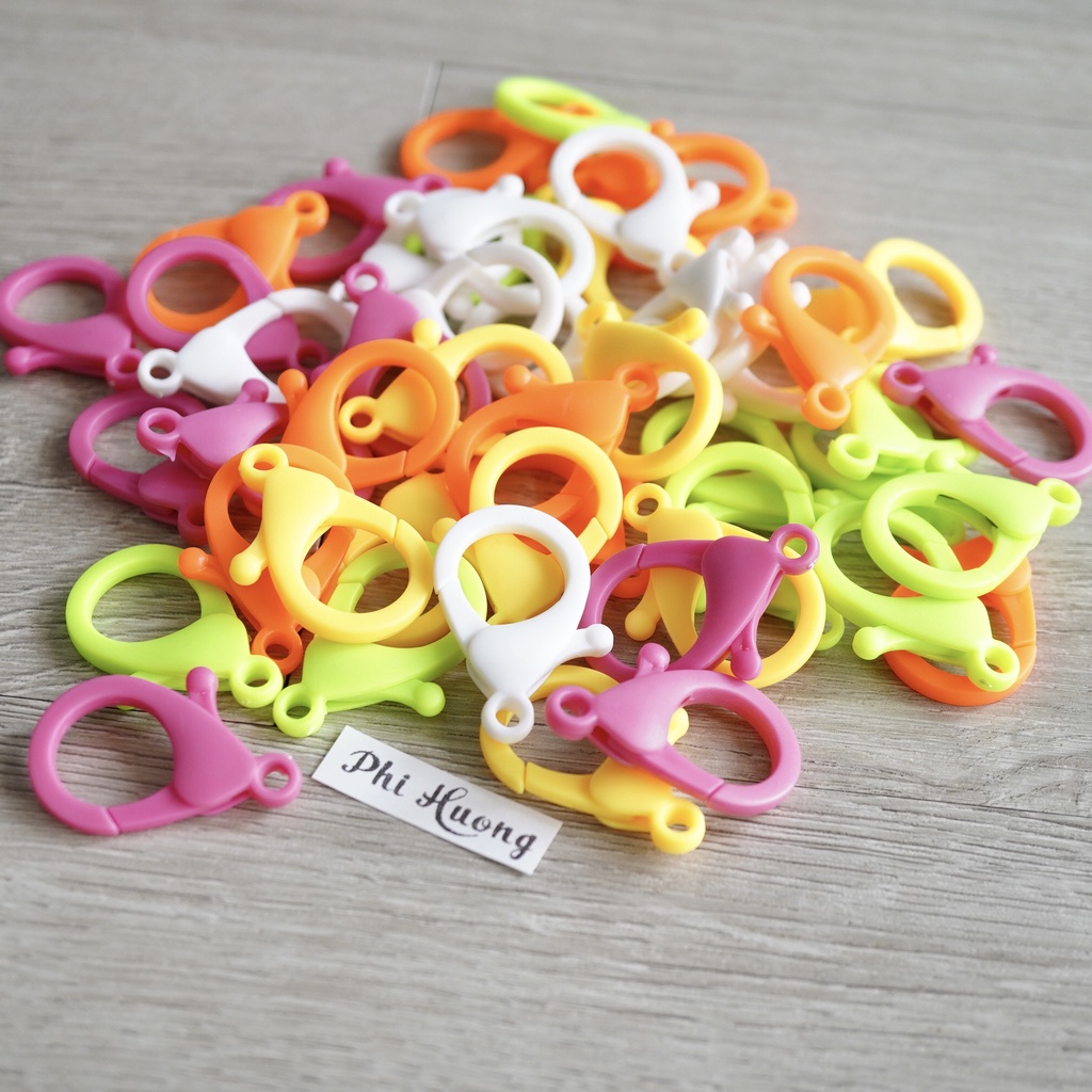 Móc càng cua nhựa nhiều màu làm móc khoá handmade
