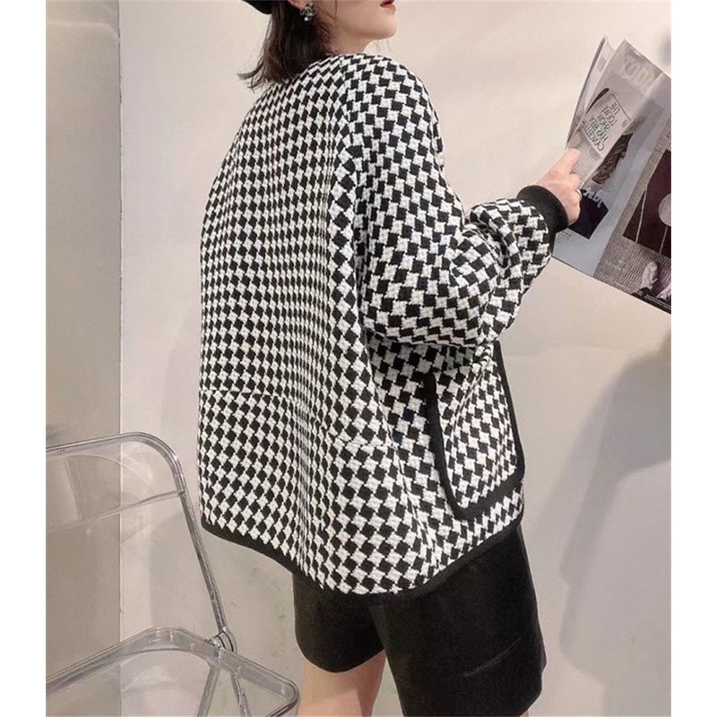 Áo Thun Tay Dài Họa Tiết Ca Rô Trẻ Trung Dành Cho Nữ
