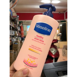 Sữa dưỡng thể trắng da chống nắng Vaseline SPF 24 PA++ 400ml