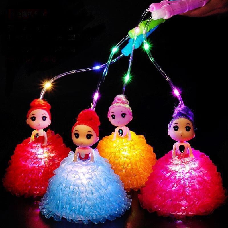 Lồng đèn búp bê Chipi có đèn siêu xinh