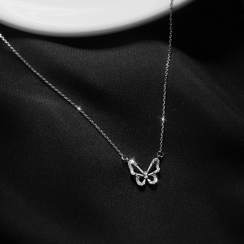 We Flower Vòng cổ choker mặt hình bướm đính đá pha lê phong cách Hàn Quốc cho nữ