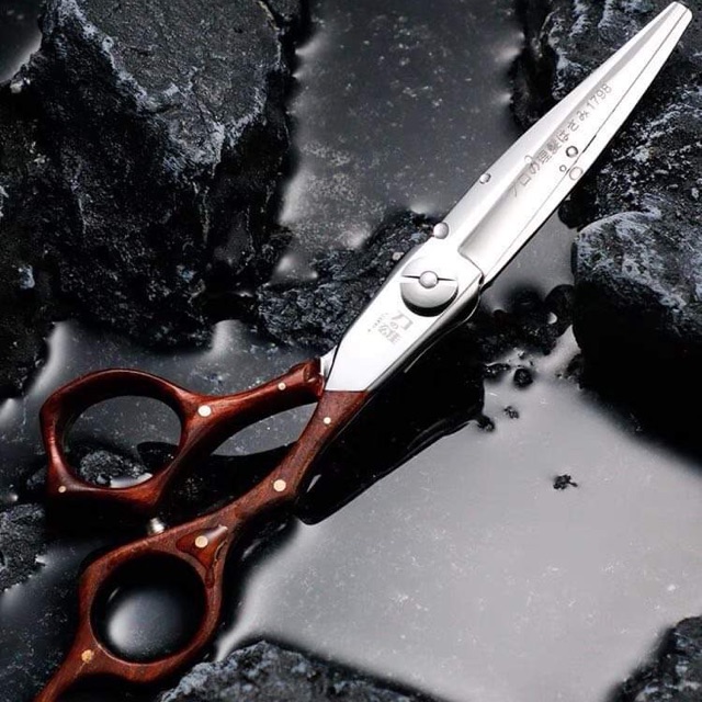 THẾ GIỚI ĐỒ LÀM TÓC 19