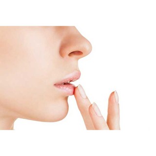 Son Dưỡng Môi Nuxe Reve De Miel Lip Moisturizing Stick