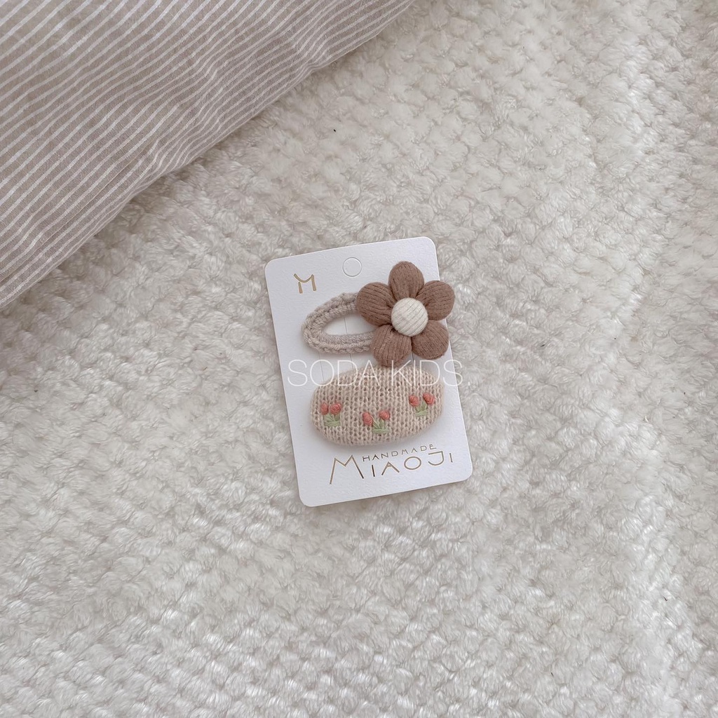 Bộ kẹp tóc len thêu hoa 2 chiếc cho bé gái (Ảnh thật)