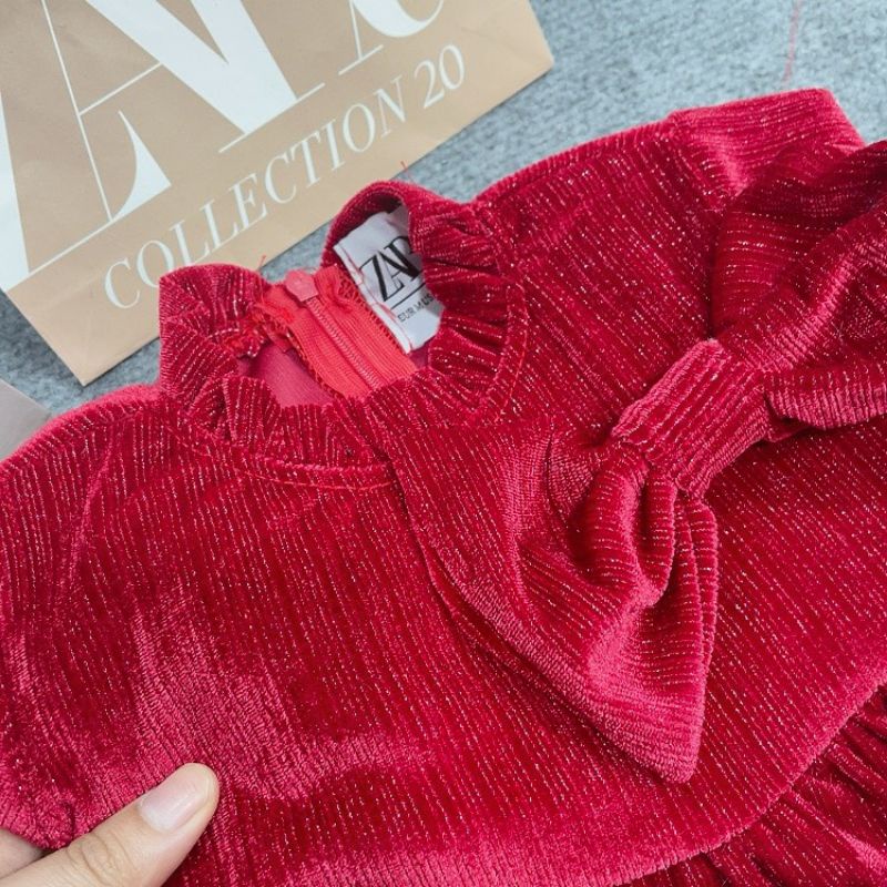 Váy tuyết đỏ kèm nơ cho bé gái