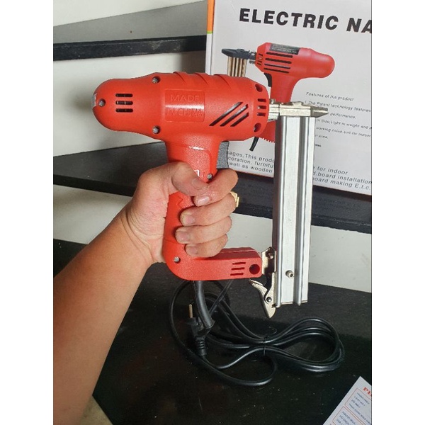 Súng bắn đinh gỗ F30 - Dùng điện 220V - Súng bắn đinh thẳng