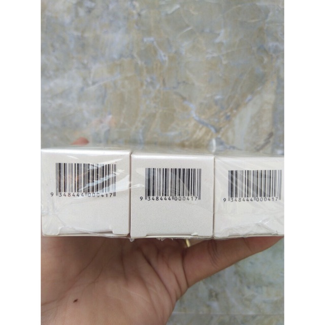 Xịt họng Keo ong Vitatree [ÚC] - Giam đau họng, ho, ngứa họng hay khàn tiếng (lọ 25ml)