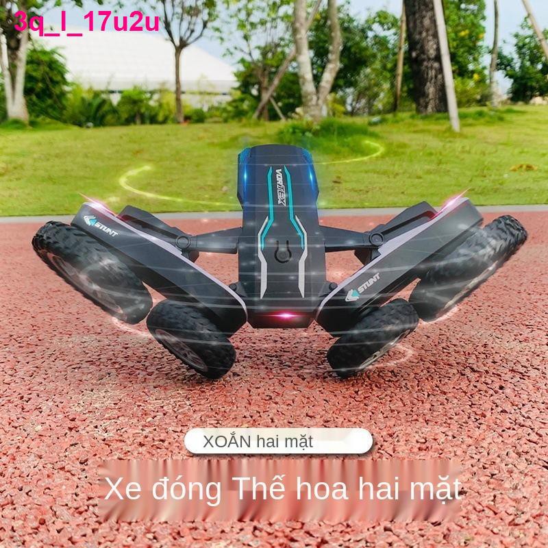 Ô tô điều khiển từ xaRolling stunt car ô tô điều khiển từ xa xe ben off-road drift Khuôn sạc đồ chơi trẻ em cậu bé