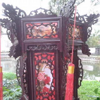 đèn lồng nhựa giả gỗ_đèn lồng trang trí tết