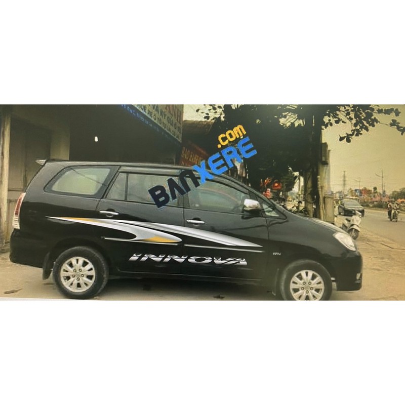 Tem Dán Sườn Xe Innova. Tem Dán Sườn xe Innova