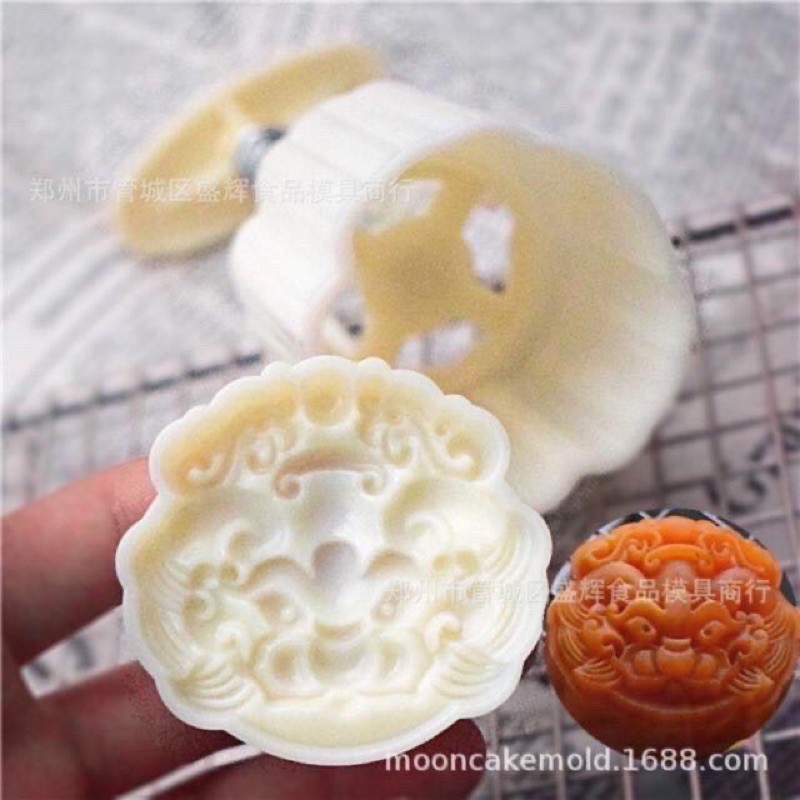 Khuôn Trung thu Lò xo 75g