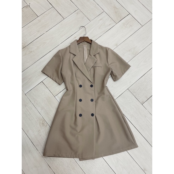 ĐẦM VEST ĐEN KẾT NÚT