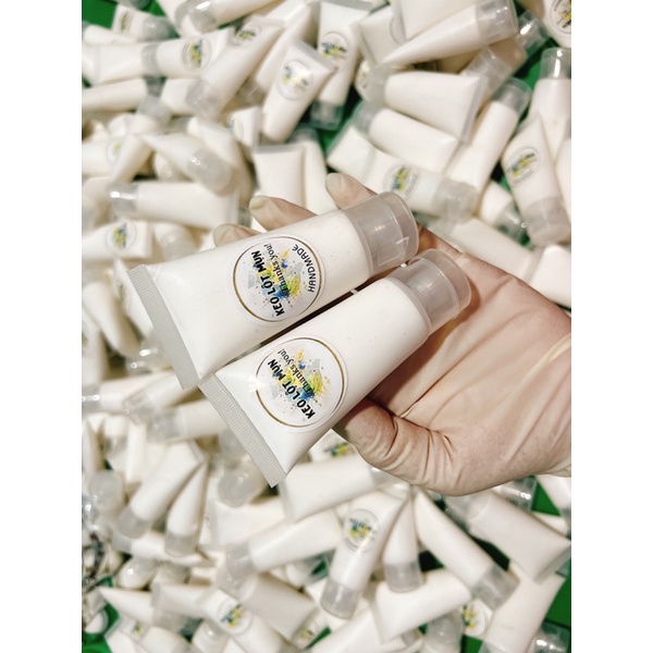 Keo lột mụn đầu đen thần thánh