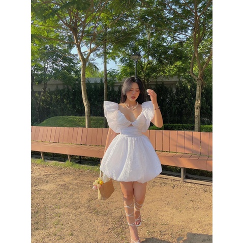 Váy gấm tơ tay bồng trắng - xanh cốm