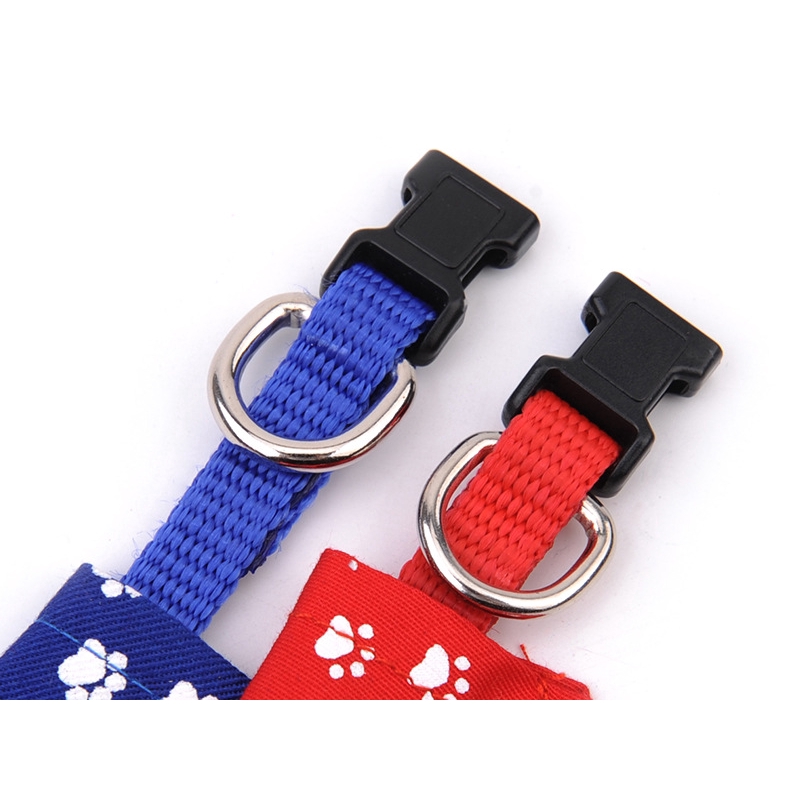 Khăn quàng cổ cho thú cưng hình tam giác họa tiết dấu chân xinh xắn