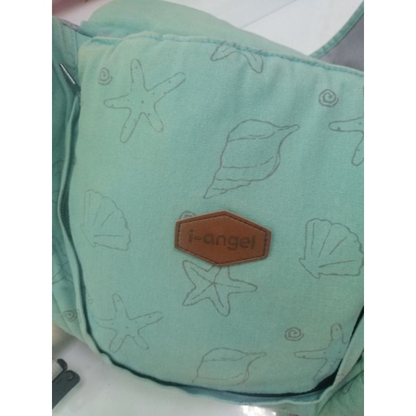 Địu ngồi cho bé