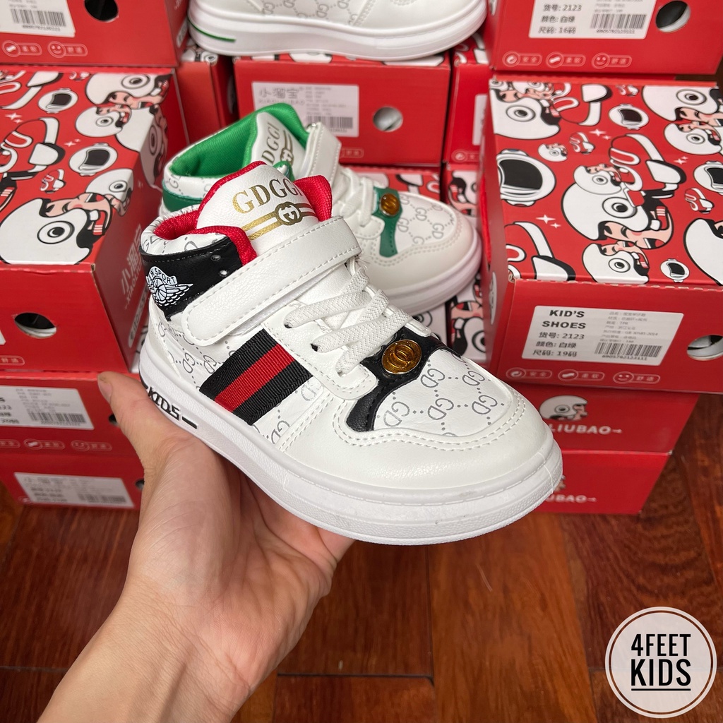 Giày cao cổ Sneaker cho bé trai bé gái từ 4-13 tuổi style Italy với thiết kệ quen thuộc nhưng không kém phần sang trọng